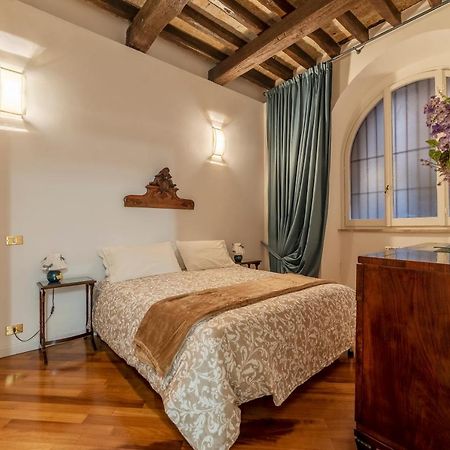 Rione Monti & Cavour Apartment روما المظهر الخارجي الصورة