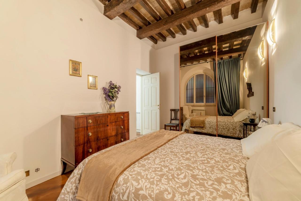 Rione Monti & Cavour Apartment روما المظهر الخارجي الصورة