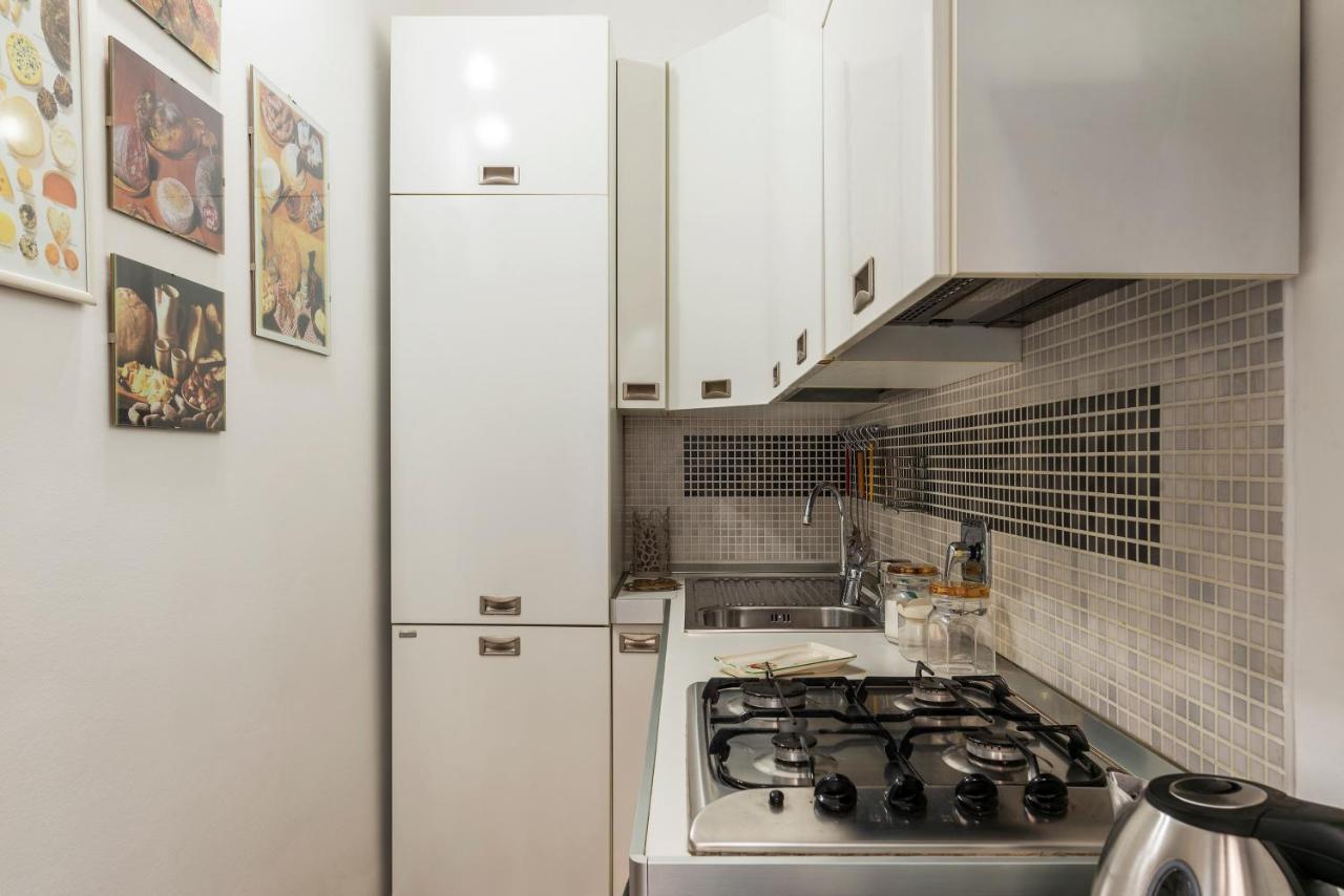 Rione Monti & Cavour Apartment روما المظهر الخارجي الصورة